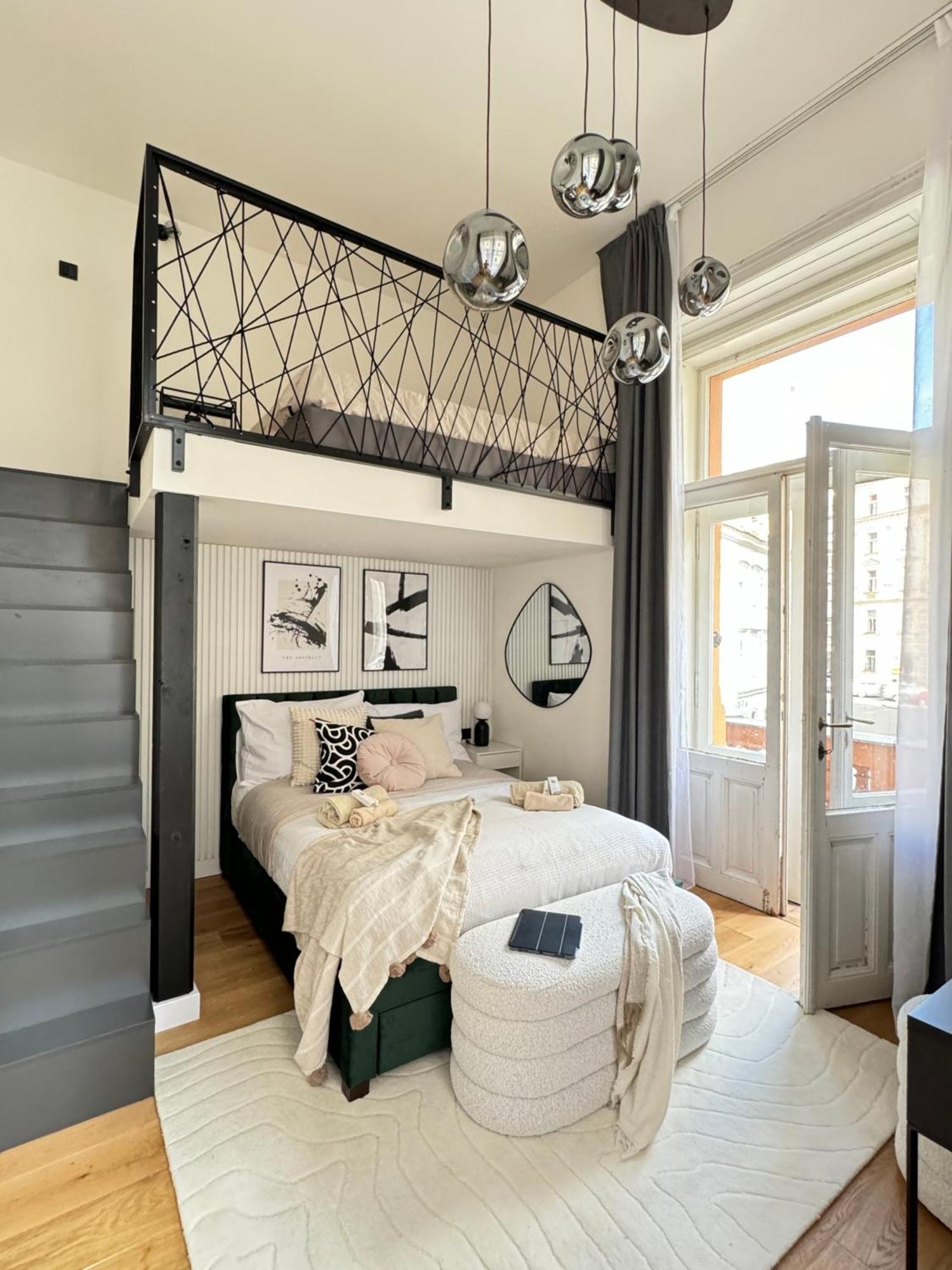 Apartamento Modern High Ceiling Loft With Terrace Apartment,