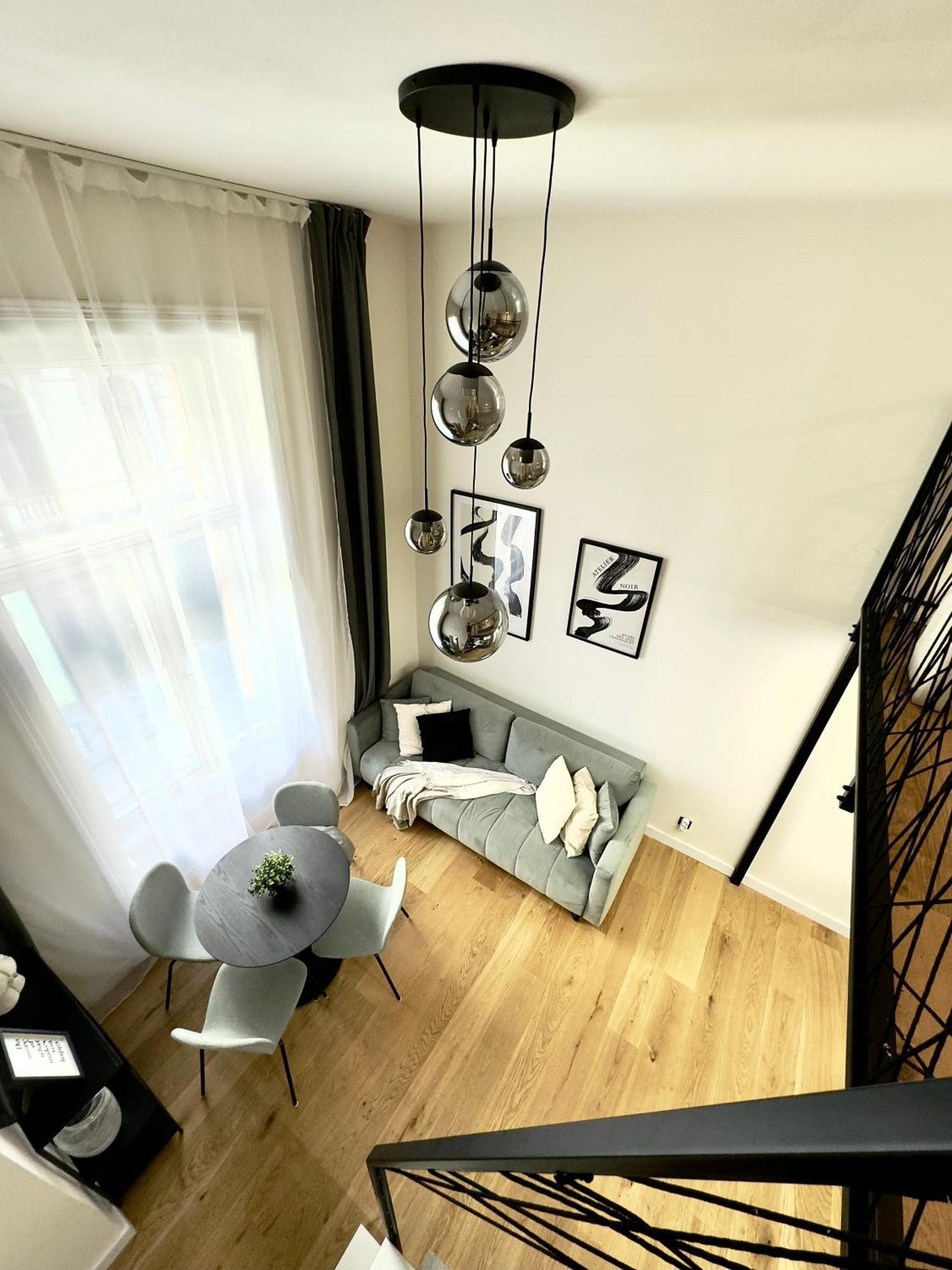 Apartamento Modern High Ceiling Loft With Terrace Apartment, *