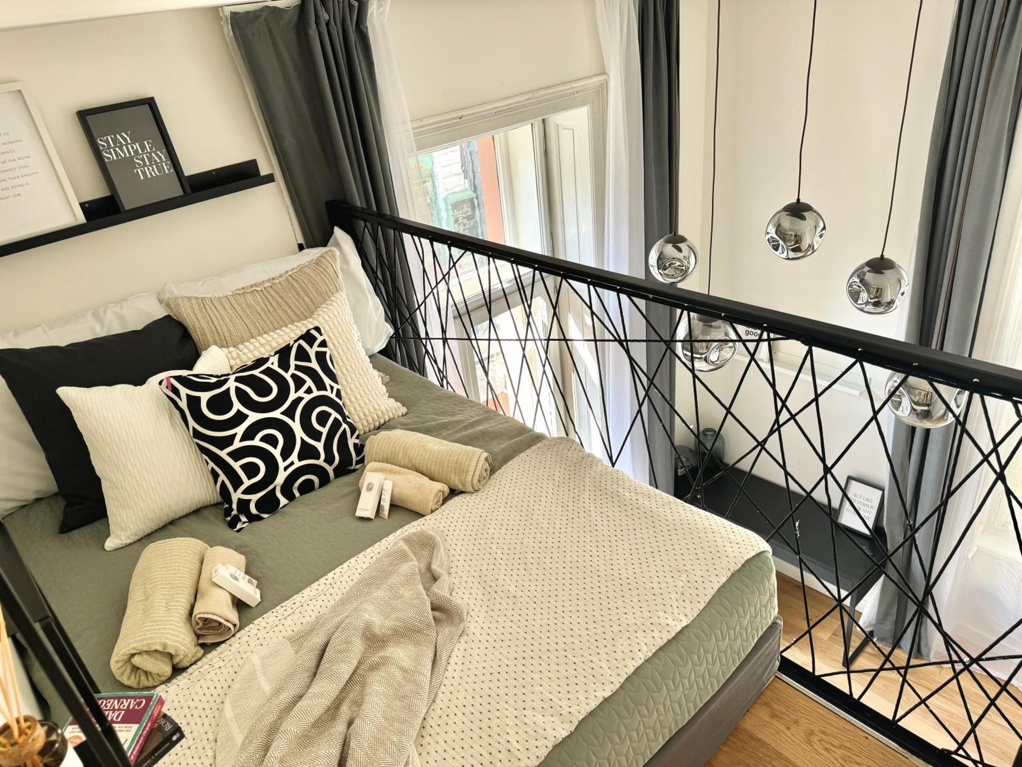 Apartamento Modern High Ceiling Loft With Terrace Apartment, *